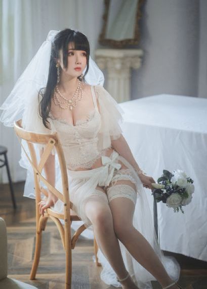 女大学生韩国电影_4K超清在线观看