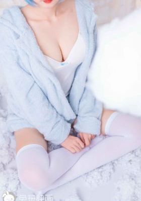 坐在联谊会角落的他是肉食系_免费观看完整版下载